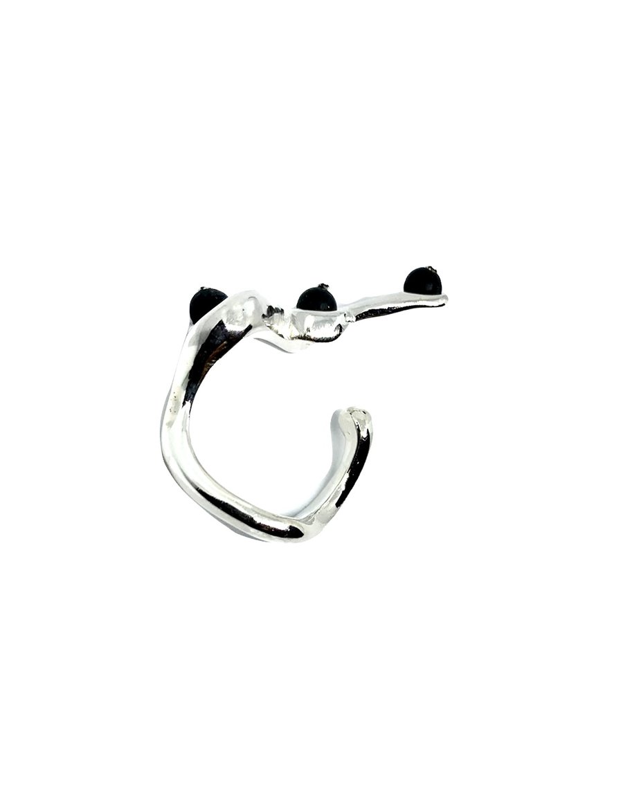 Double finger adjustable ring with onyx