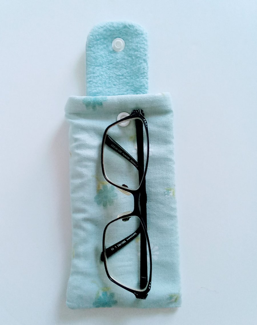 Fabric glasses case, sunglasses case, glasses case, pale blue glasses case