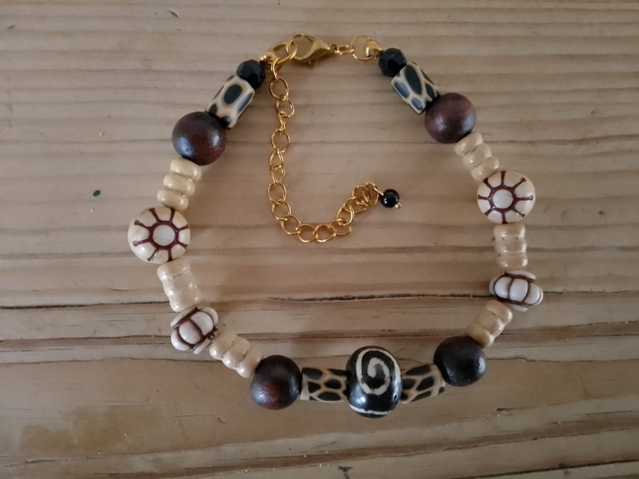 Handmade beaded bracelet