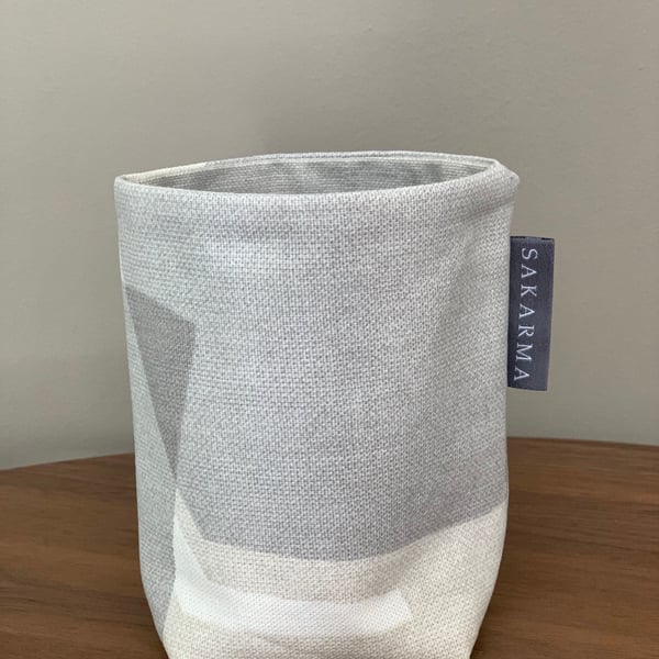 Tin Can Cosy - Grey and White 