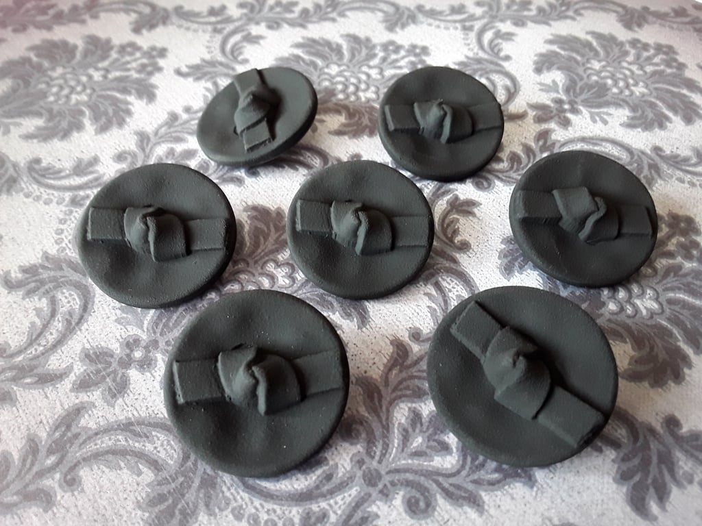 1 & 3 16" 30.5mm 48L Flocked Bow Knot Buttons