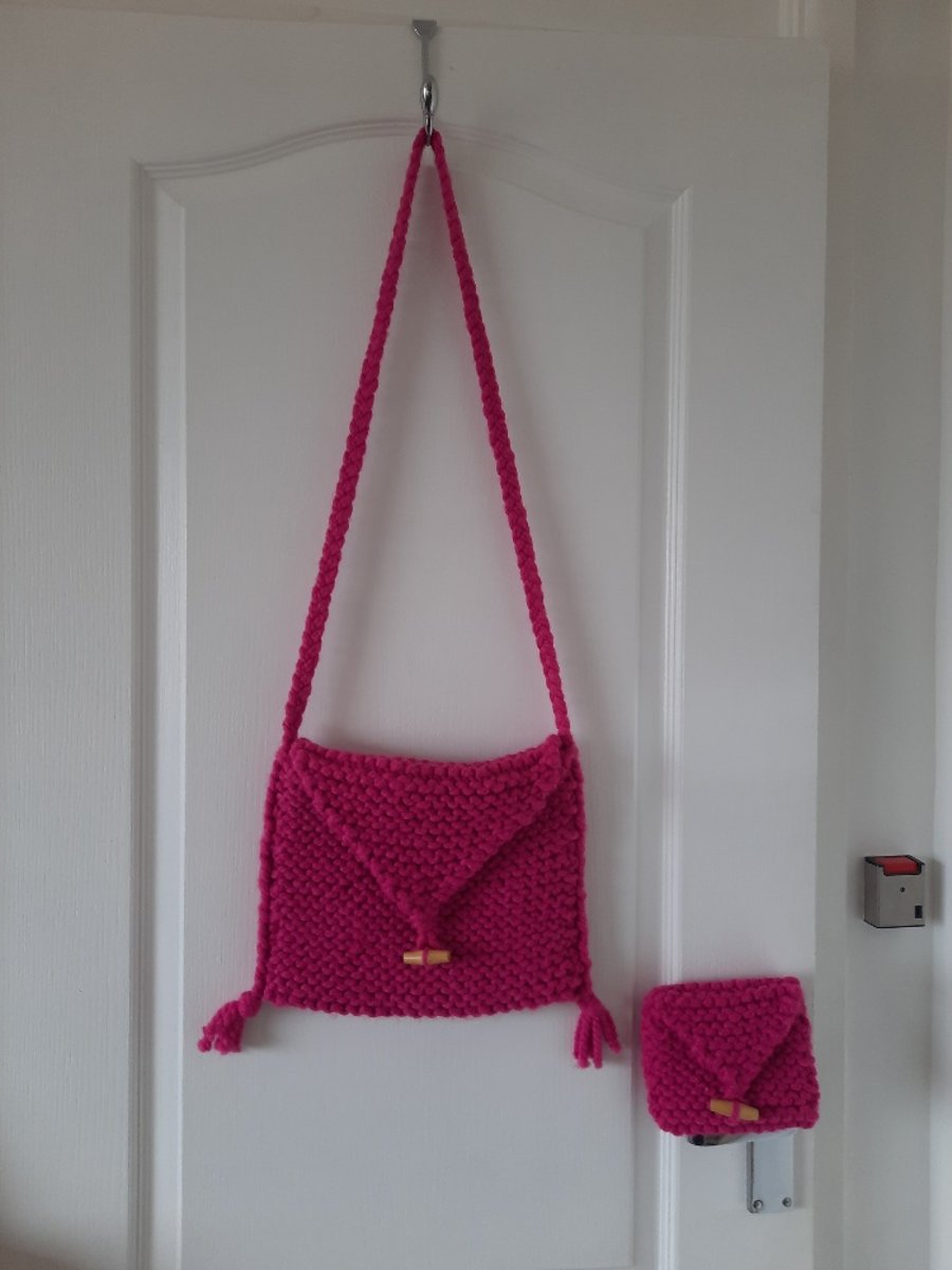 Bag - Hand knitted pink cross body shoulder bag and purse