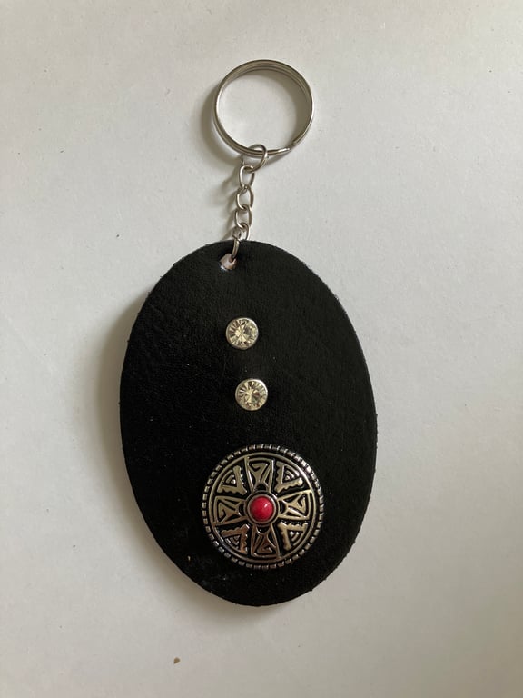 Black Leather Keyring with Design with Red Stone and 2 Clear-White Gemstones