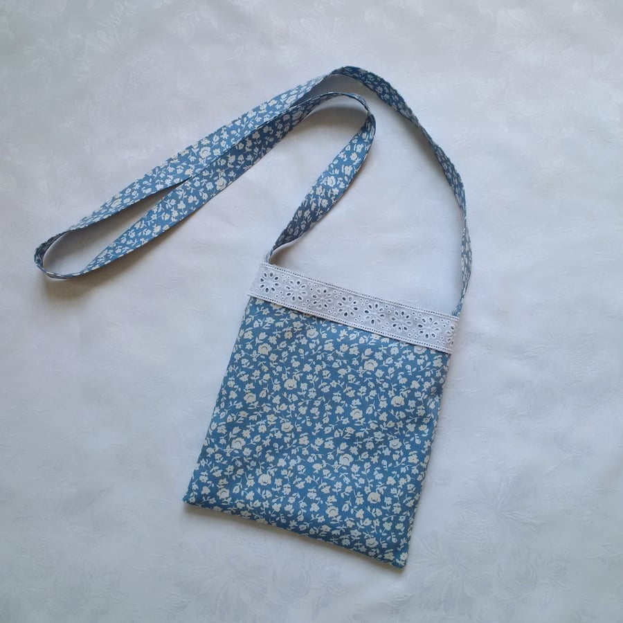 fabric bag, blue, white, shoulder bag, adult size, beach, poolside, female gift