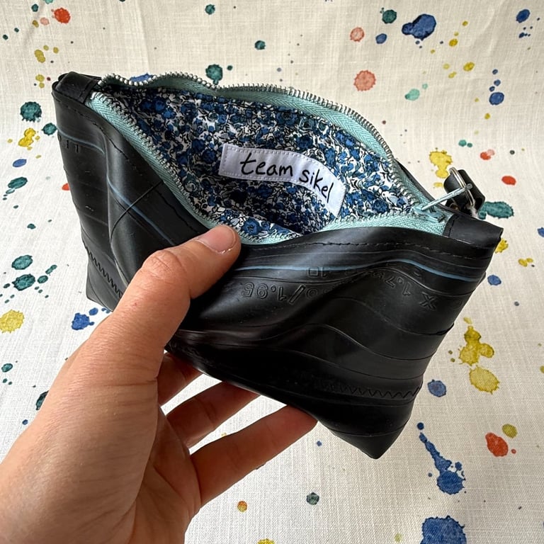 Small Lined Inner Tube Bag - Blue Zip, Floral Lining - Old Stock - Super Seconds