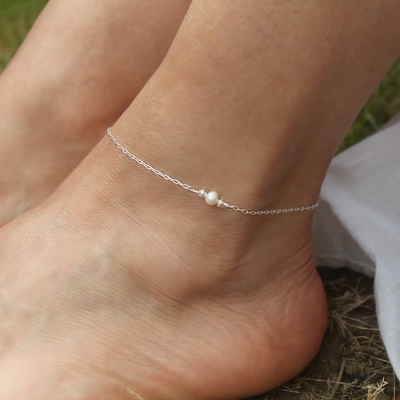 Sterling silver and freshwater pearl ankle bracelet