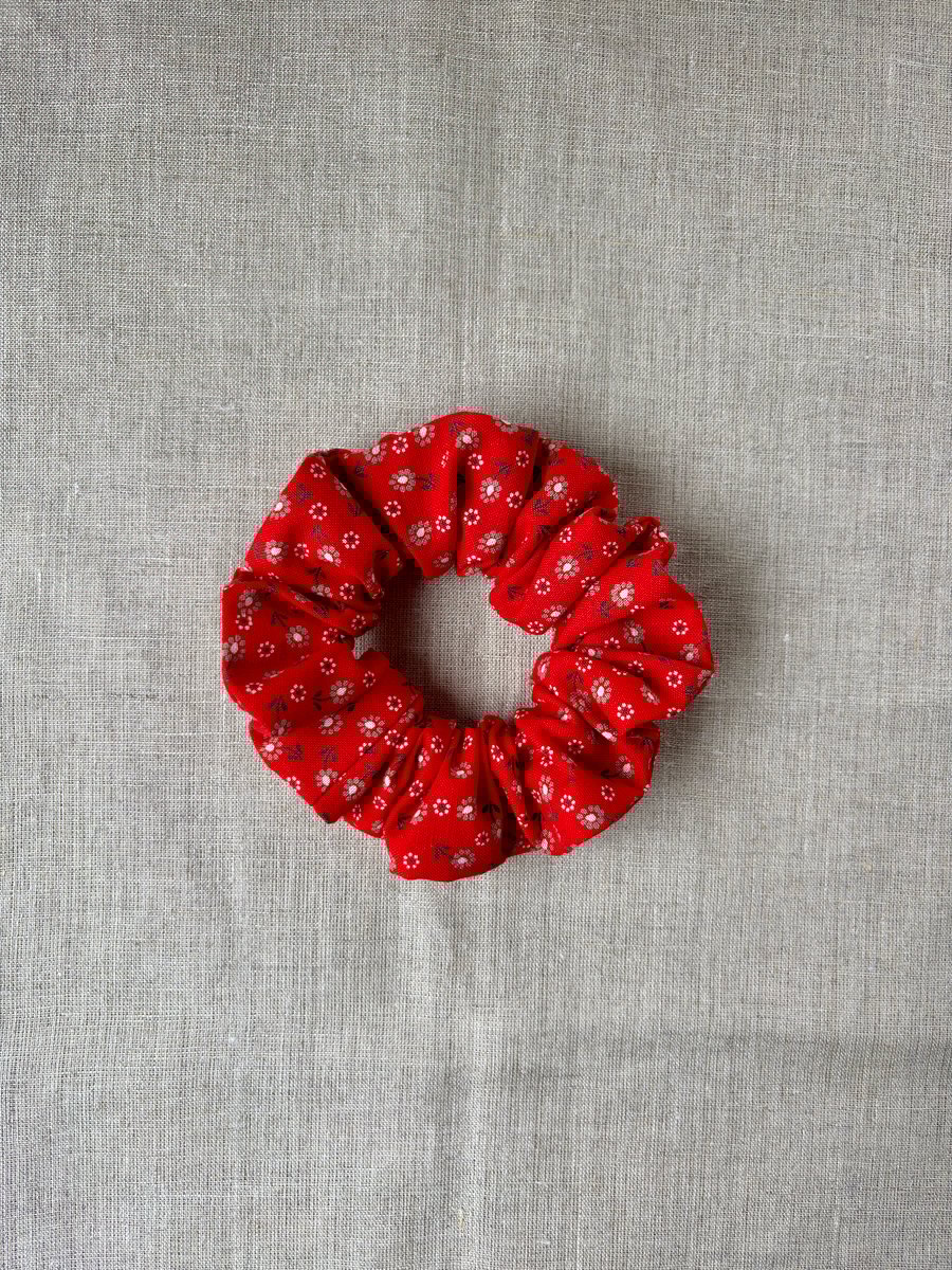 100% cotton red floral scrunchie
