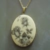 ♥ Vintage rose cameo pendant‏