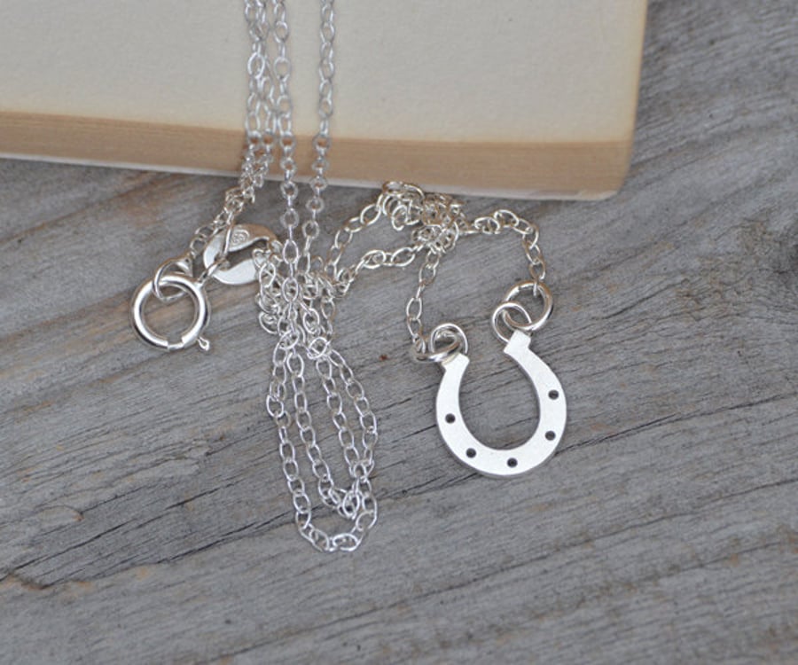 lucky horseshoe necklace in sterling silver