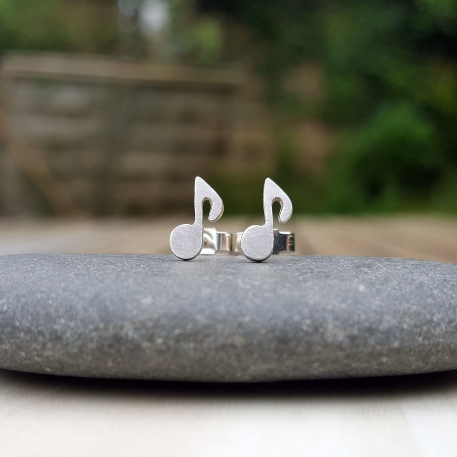 Silver quaver earrings, musical notes, stud earrings, gifts for music lovers