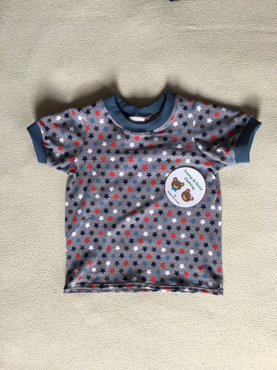 Age 1 year - t-shirt, grey stars
