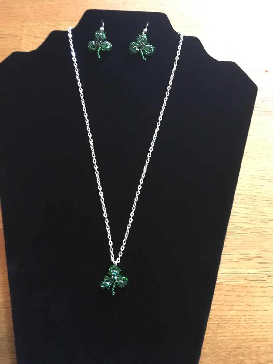 Shamrock necklace and earrings set