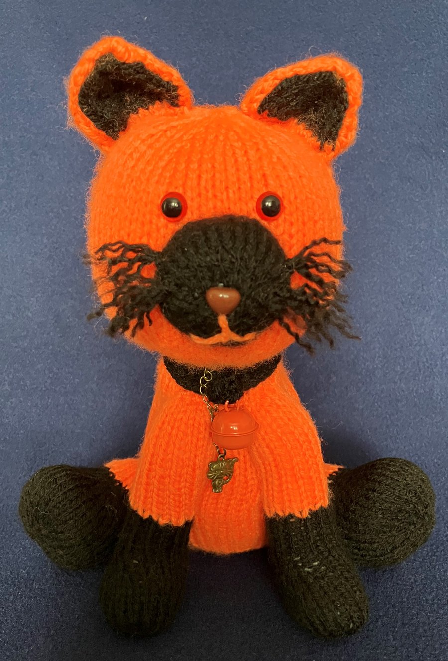 Halloween Orange and Black Cat – shelf decoration gift