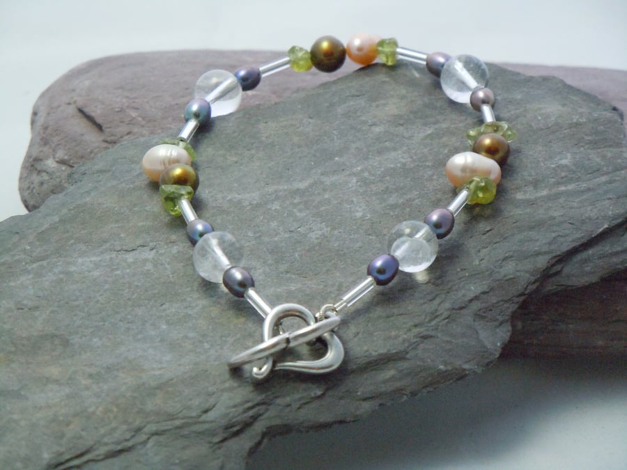 Peridot, freshwater pearls & crackled quartz bracelet with heart clasp