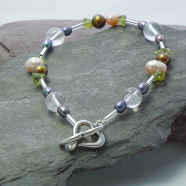 Peridot, freshwater pearls & crackled quartz bracelet with heart clasp