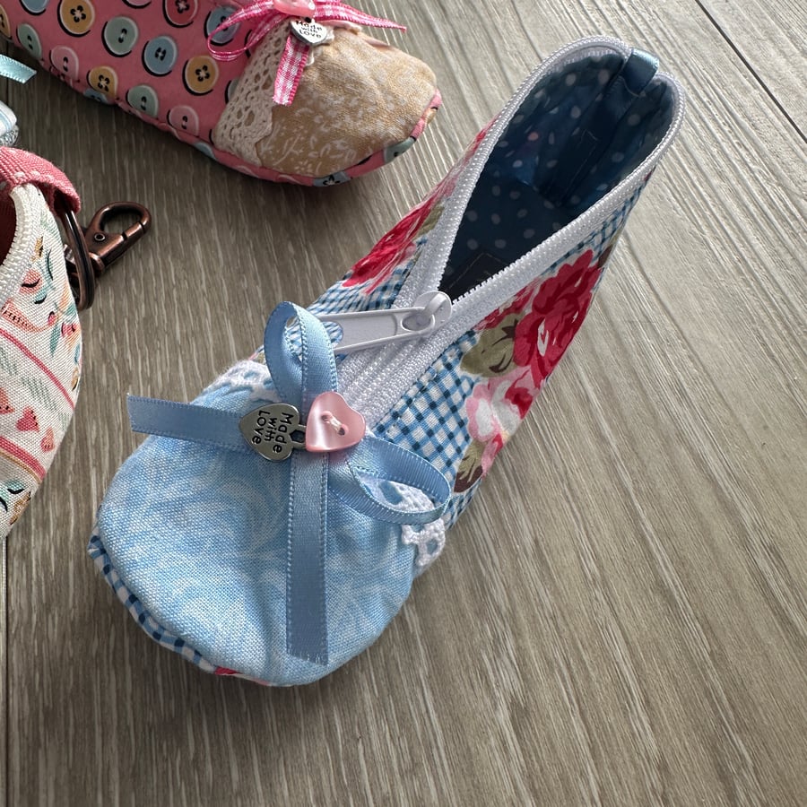 Mini Zip Purse. Ballet Shoe Shaped Coin Purse & Bag Charm