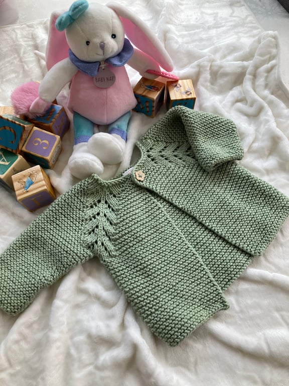 Hand Knitted ‘Fearne’ Baby Girl’s Cardigan (0-3 months)