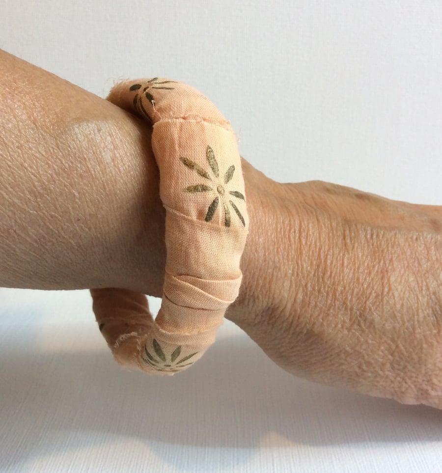 Small bangle, bracelet, shabby chic, fabric wrapped, slip on, peach, gold