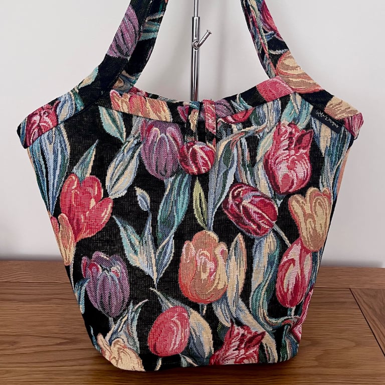 Bucket bags tote bags colourful tulips
