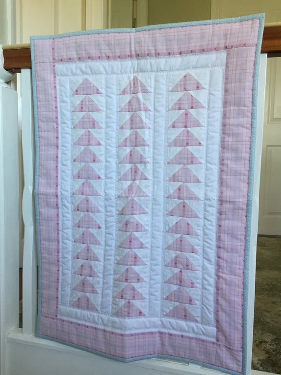 Small Flying Geese Patchwork Quilt