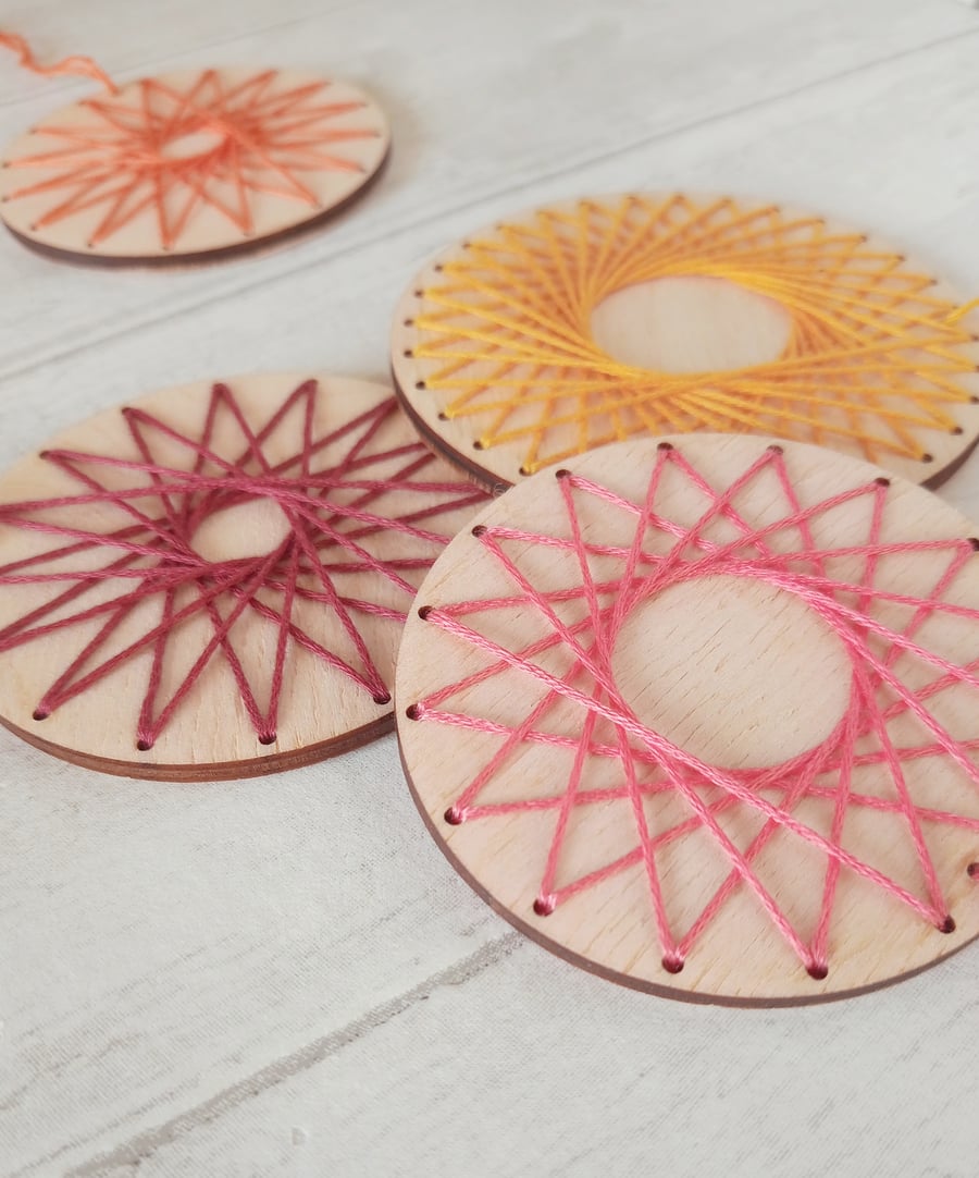 Spirograph Decoration, Embroidered Wood Hanging Decoration, Spring Decor