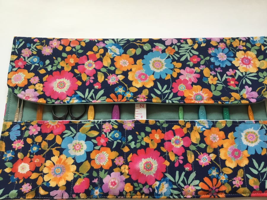 Crochet Hook Roll With Tape Measure 