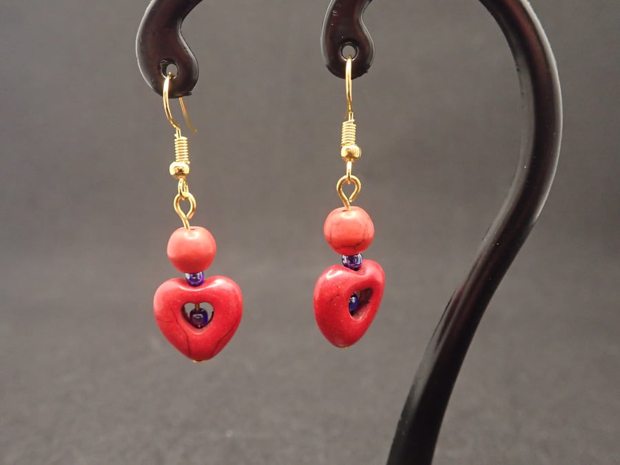 Red simulated turquoise heart beaded earring