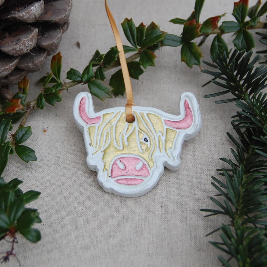 Wee Coo "Jessie" - Highland Cow Hanging Decoration - Gold, Copper, White, 