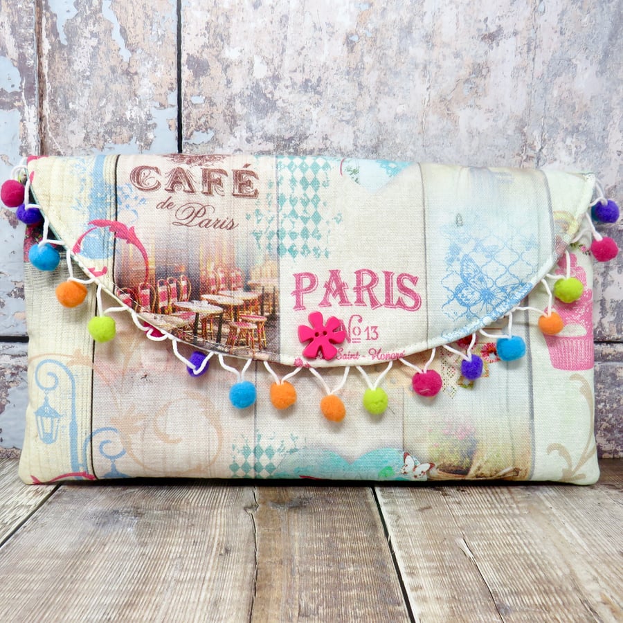 Pom pom trim clutch. 