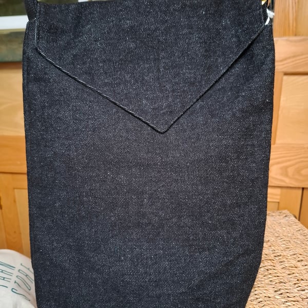 Charcoal messenger