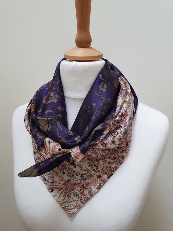 Vintage sari silk double sided triangular scarf. Navy Gold Bronze Cream.