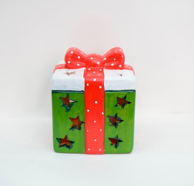 Hand-Painted Christmas Gift Tea Light Holder -Green Ceramic Christmas Decoration