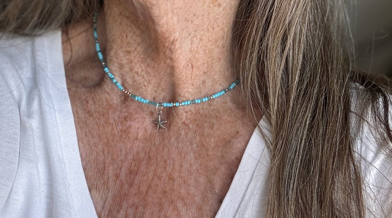 Small and Delicate Turquoise with Starfish Charm Ref R17