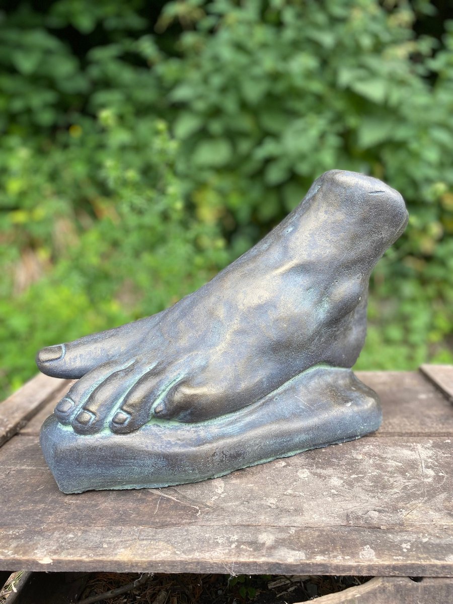 Classical Foot Ornament