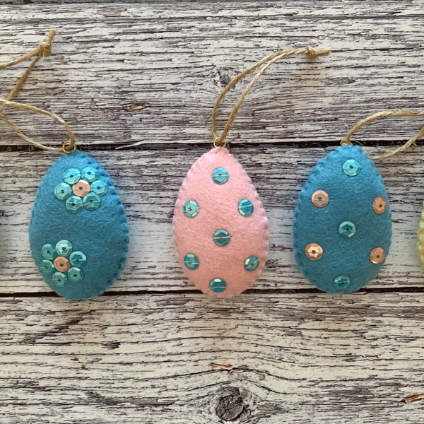 Easter Eggs with sequins