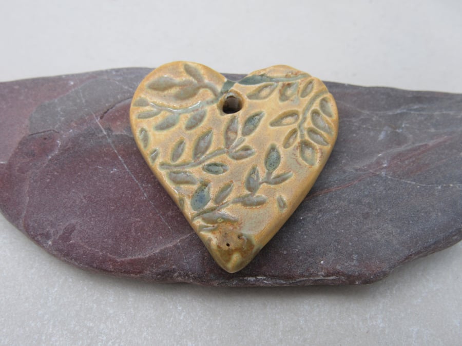 Medium Old Gold Leaf Texture Heart Shaped Ceramic Pendant