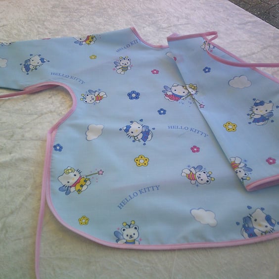 Hello Kitty Sleeved Baby Cover Up Apron