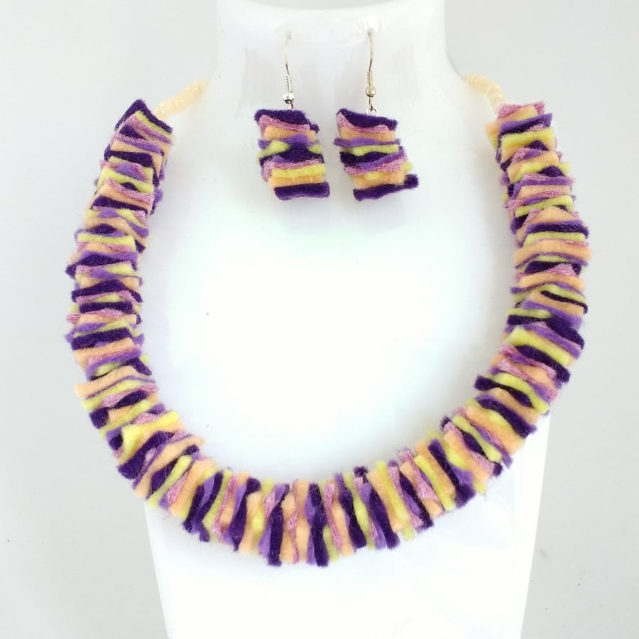 Pansy Felt Necklace and Earrings