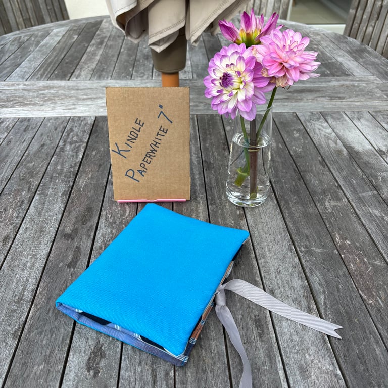 Padded kindle cover - kindle paperwhite 7”