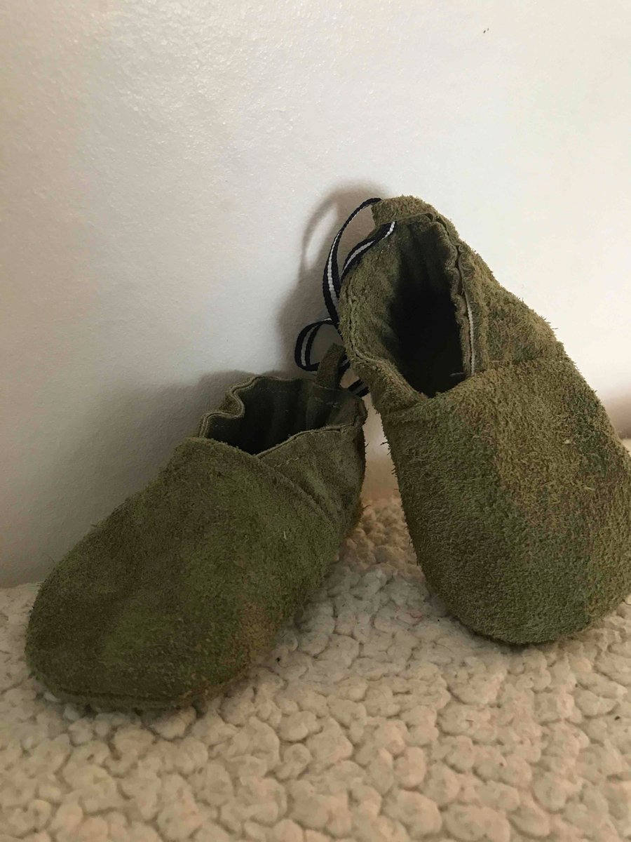 Sustainable Recycled Suede Baby Booties Pram Shoes 6-12 months 