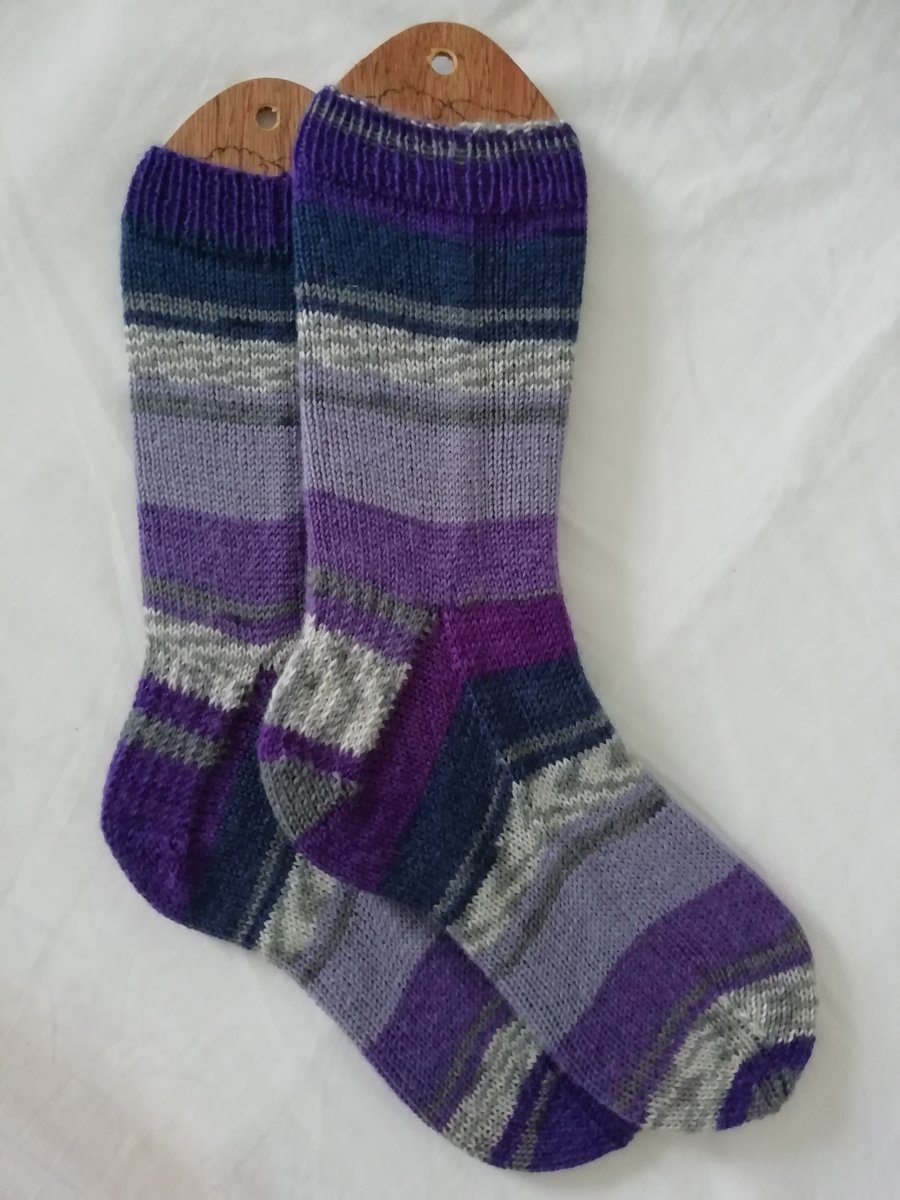 Hand knitted socks, MEDIUM, size 5-6 