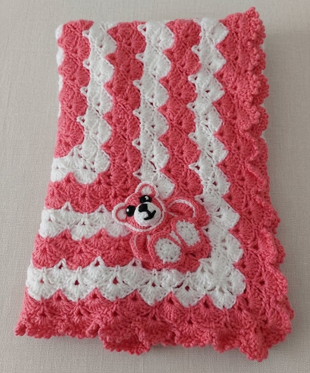 Hand-Stitched Crochet Blanket: Coral Shells and White Waves