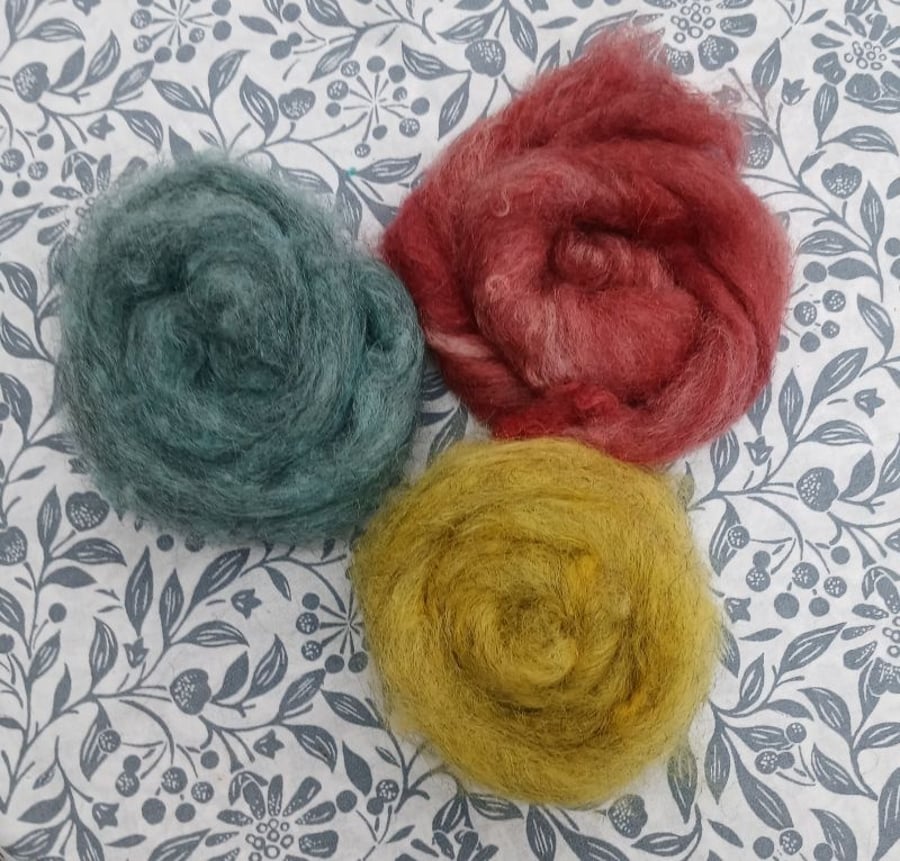 Slivers of hand dyed Gotland fleece, red, light blue, soft yellow