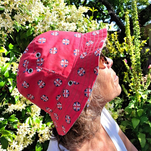 Festival style summer bucket hat