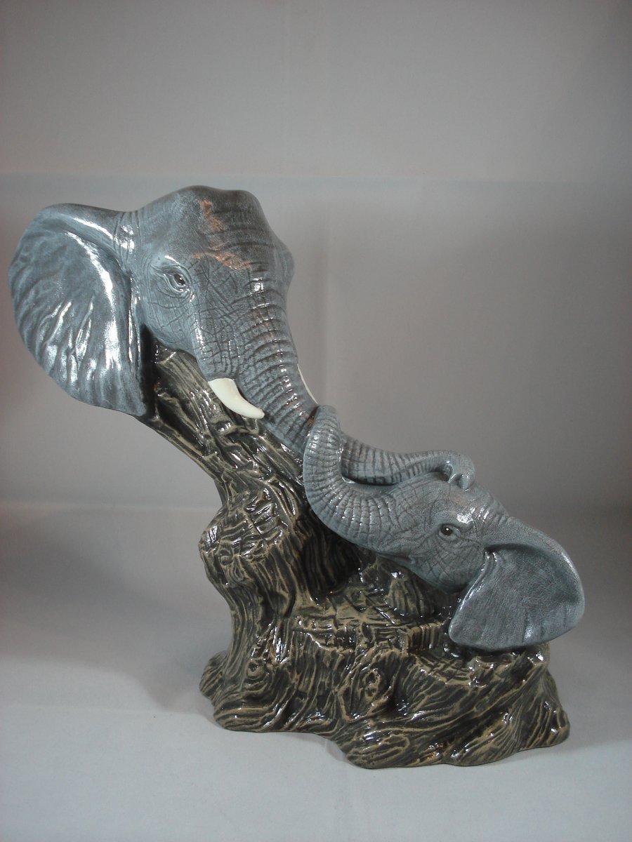 Ceramic Hand Painted Grey Mother & Baby Elephants Animal Figurine Ornament.