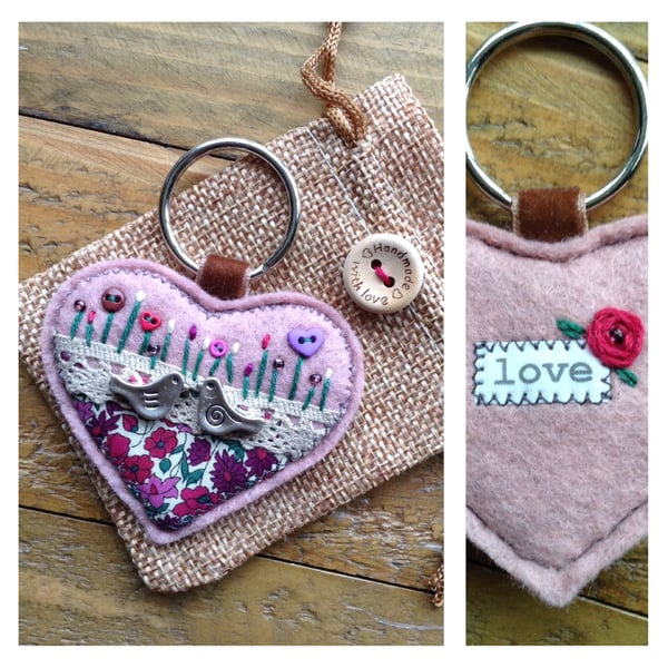 Liberty fabric felt lace keyring.