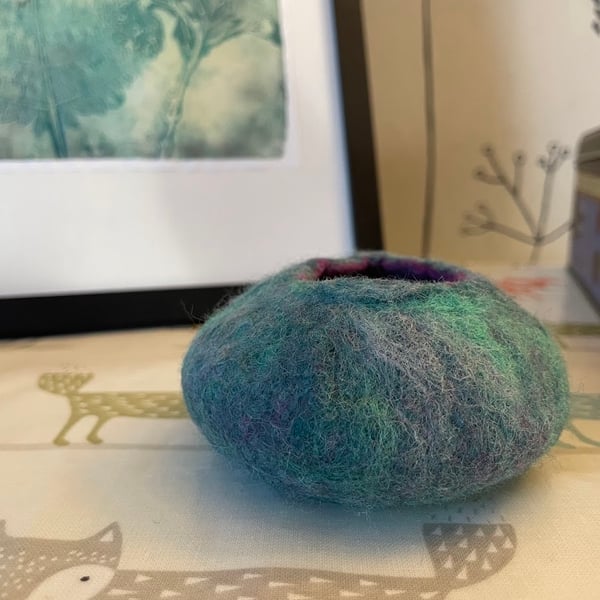 Sea Urchin Shaped Felt Bowl