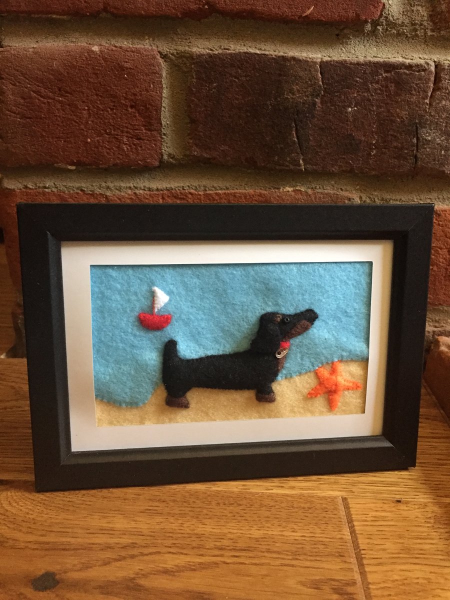 Sausage dog (dachshund) at the beach - felt picture