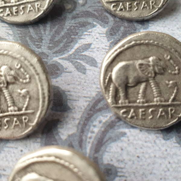  18mm 28L LUCKY Elephant and Snake Buttons 1980s Vintage Antique Silver