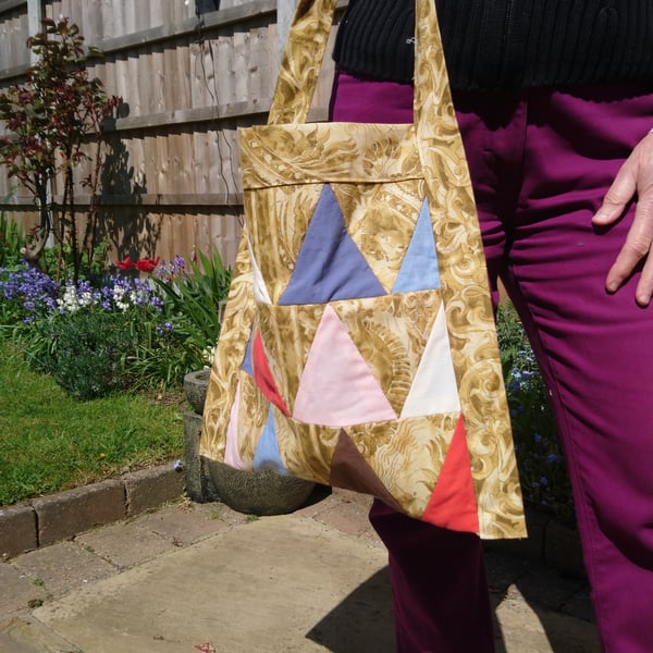 Patchwork Shoulder bag. Lined multicoloured tote bag with internal pockets